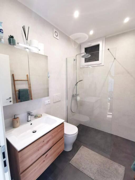 Beautiful Apartment In 圣雷默 外观 照片
